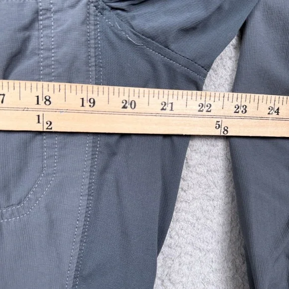 Kuhl Shirt Mens M Gray Invoke Performance Button Up Roll Tab Hike Camp Outdoor - Picture 12 of 15